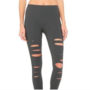 Alo yoga warrior leggings